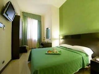 Ξενοδοχείο Ideale 3*